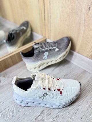 Ladies and ladies 🌸 dámská kolekce Cloudsurfer max je na prodejně a yosport.cz i pro vás 🎀 #yosport #havirov #ᴡᴏᴍᴇɴᴘᴏᴡᴇʀ