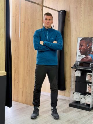 Pánská fleecová mikina Kilpi která je multifunkční pro sportovní aktivity i volný čas. #yosport #kilpi #winter